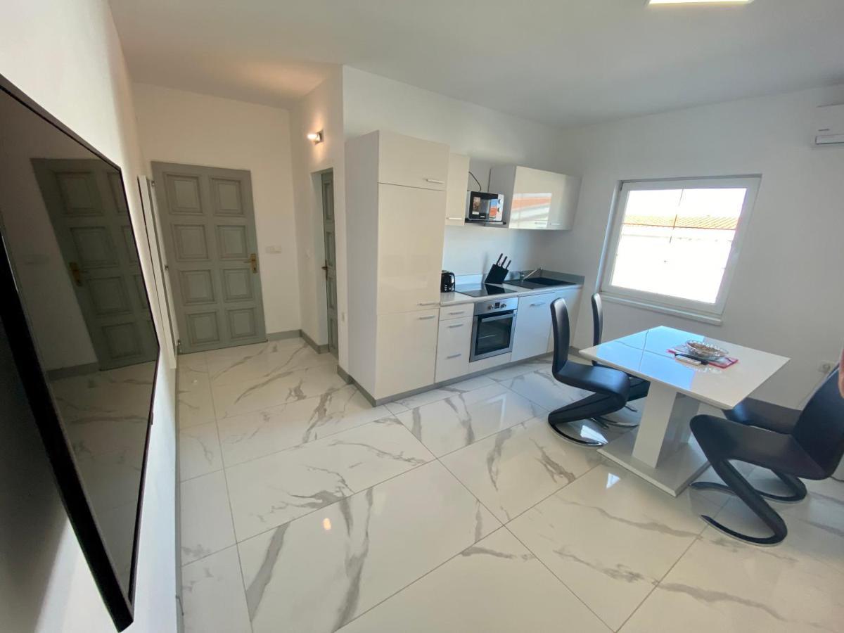 Apartments Stojanovic Vir Exterior photo
