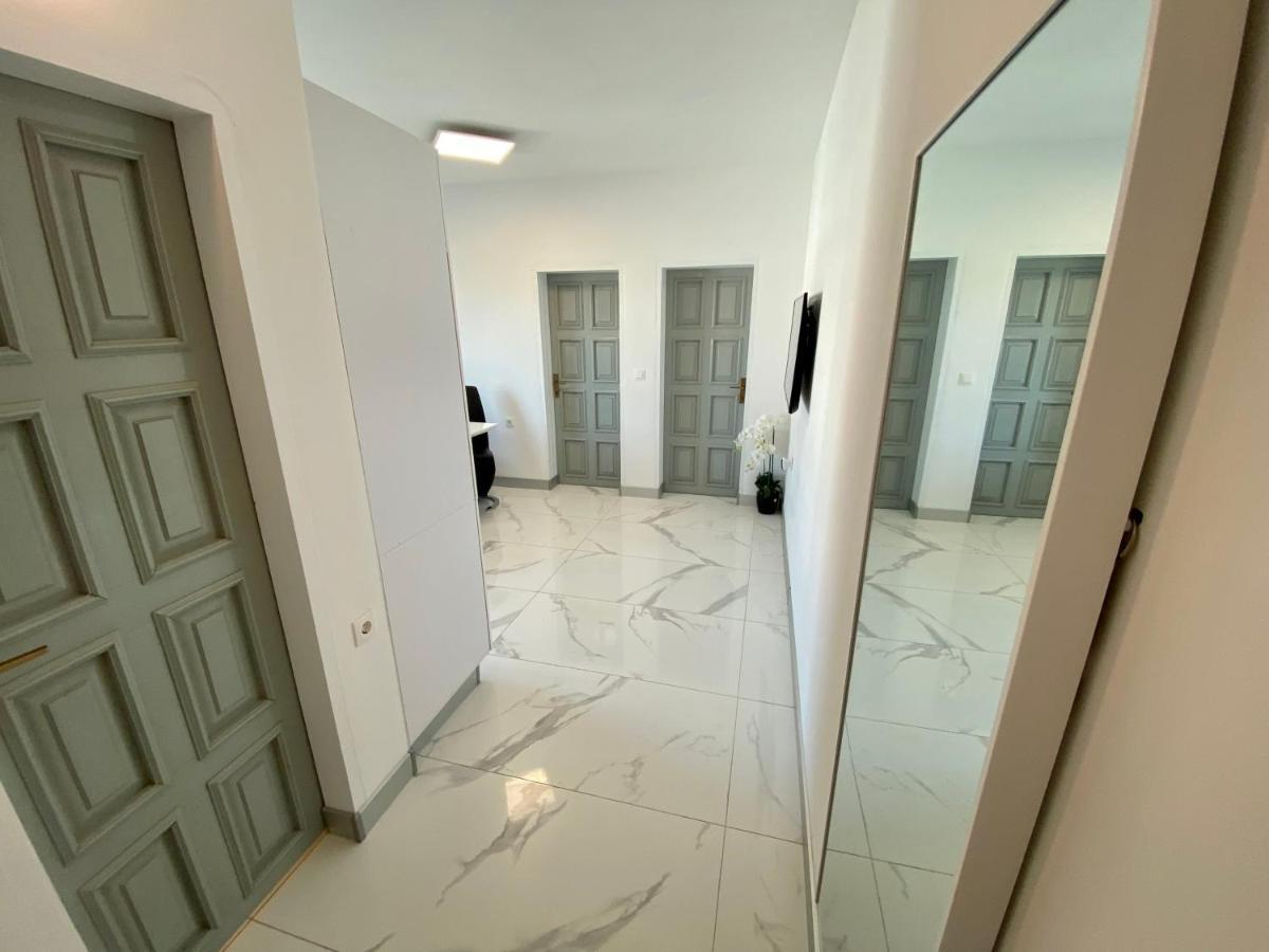Apartments Stojanovic Vir Exterior photo